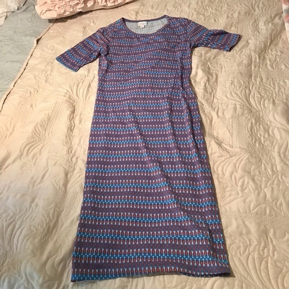 LuLaRoe Dresses & Skirts - NWOT LuLaRoe Julia Dress XS